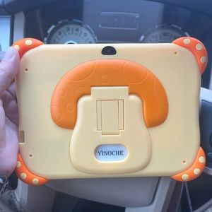 Yinoche kids tablet with working camera.